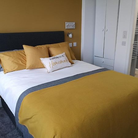 Double Ensuite Bedroom Near Edinburgh เคิร์กคาลดี ภายนอก รูปภาพ