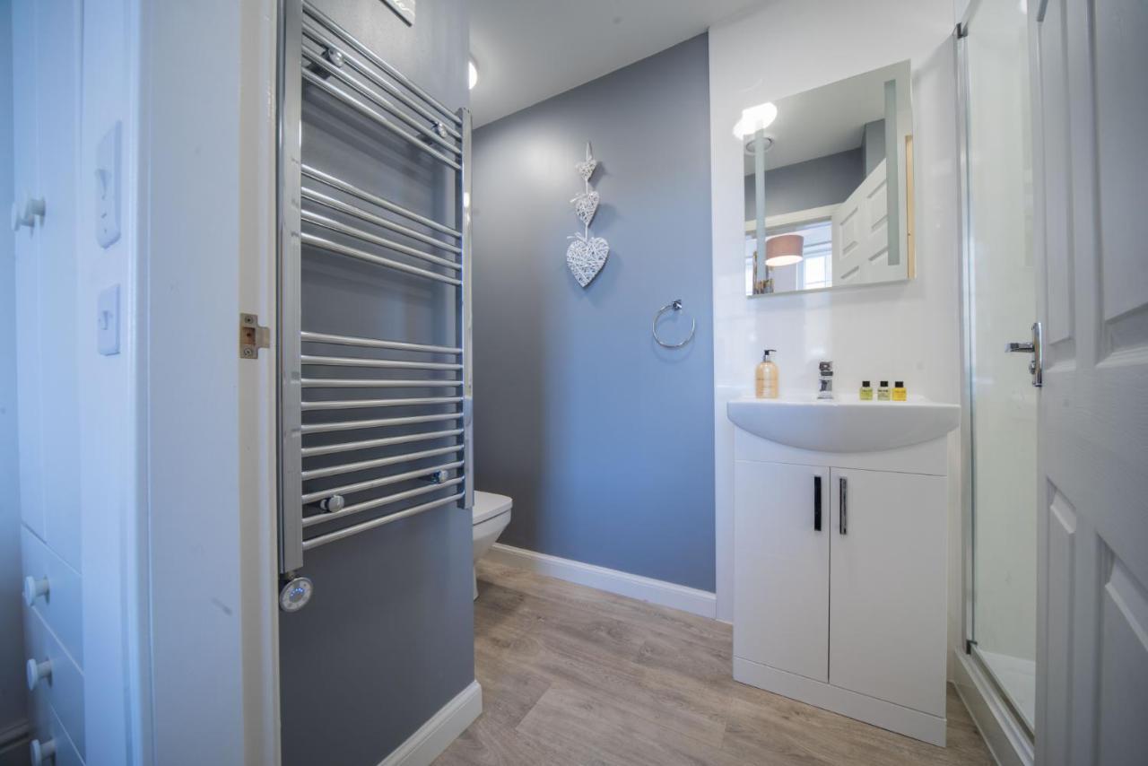 Double Ensuite Bedroom Near Edinburgh เคิร์กคาลดี ภายนอก รูปภาพ